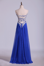 Load image into Gallery viewer, 2024 Open Back Prom Dress Sweetheart Dark Royal Blue Chiffon With Applique