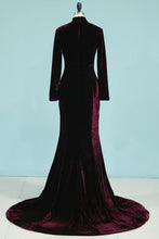 Load image into Gallery viewer, 2024 Mermaid High Neck Long Sleeves Velvet Sweep Train Prom Dresses