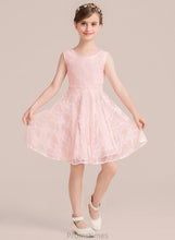 Load image into Gallery viewer, Kaitlin Bow(s) A-Line With Knee-Length Lace Neck Junior Bridesmaid Dresses Scoop Sash