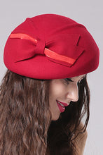 Load image into Gallery viewer, Ladies&#39; Pretty Wool With Bowler /Cloche Hat